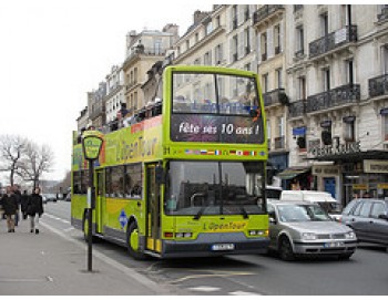 巡回バスツアー